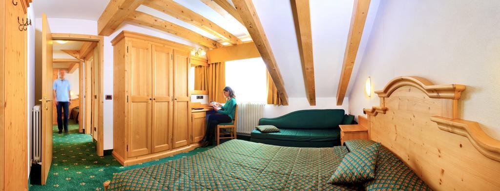 Sporting Hotel Пассо-дель-Тонале Экстерьер фото
