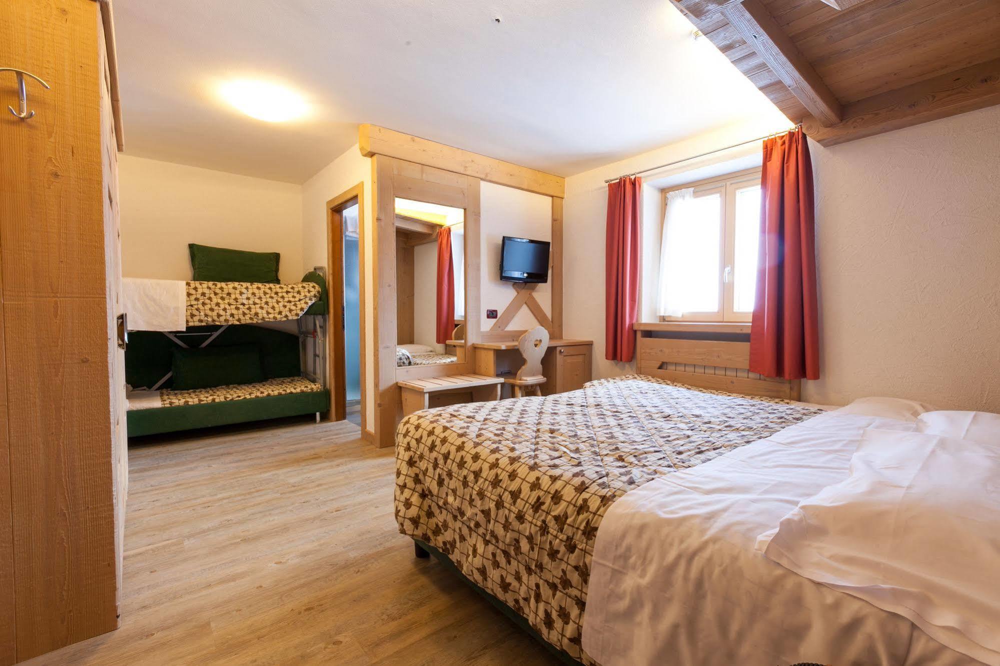 Sporting Hotel Пассо-дель-Тонале Экстерьер фото